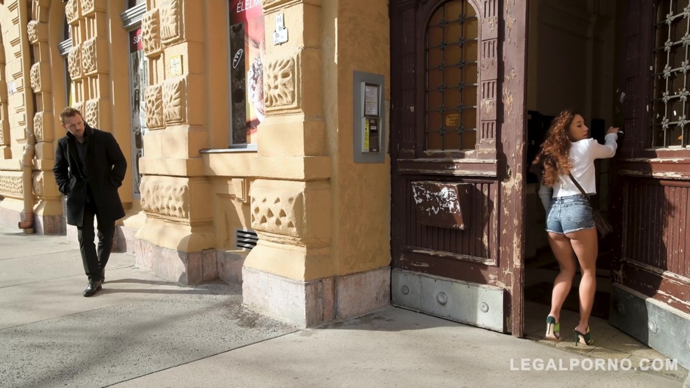 Sexy dildo collector Melody Petite gets fucked hardcore until she screams GP303