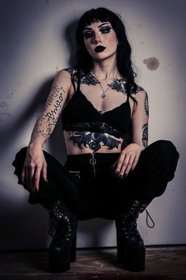 Vesper Luna Domination