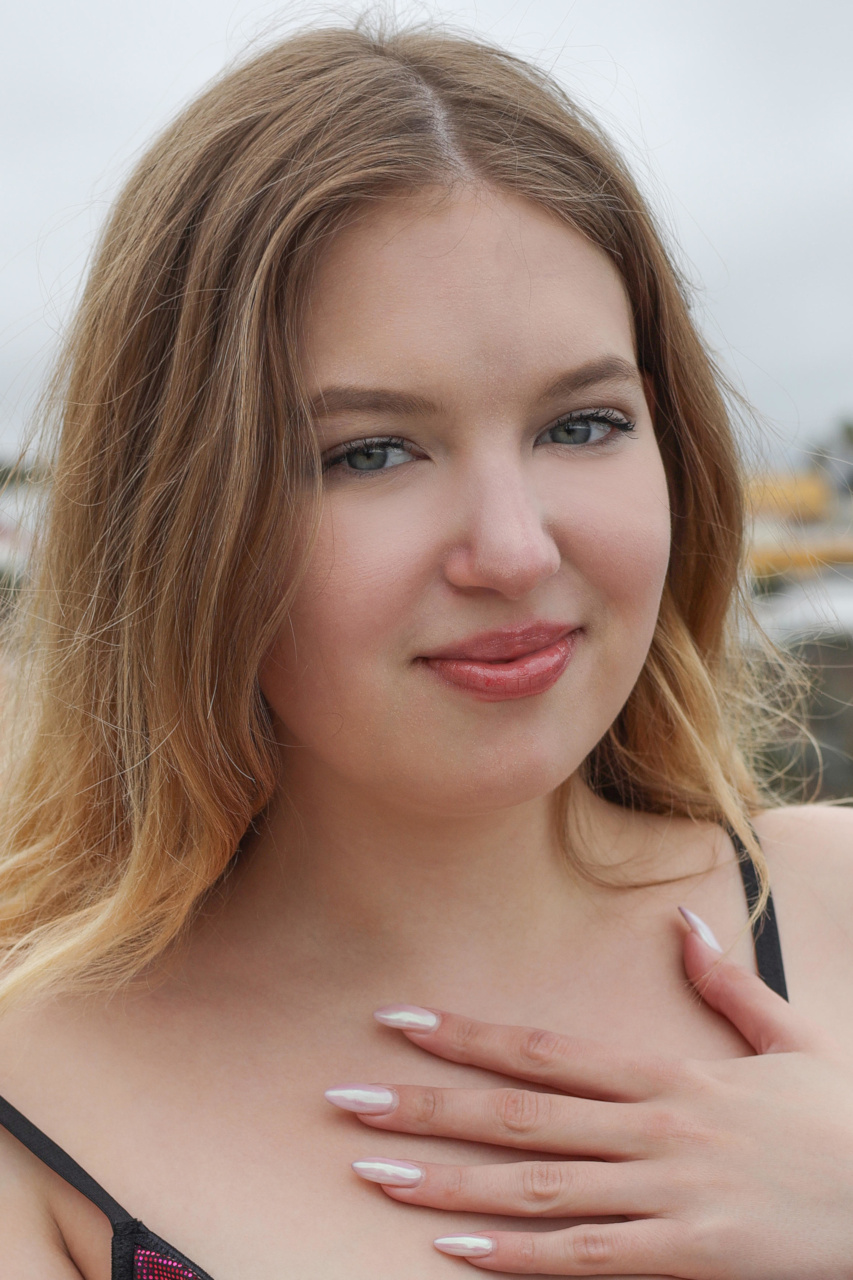 Photo HD Nikoletta Queen - 3