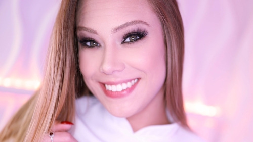 Swallow Salon Features Avery Cristy Giving Head and Swallowing Sperm in 4K