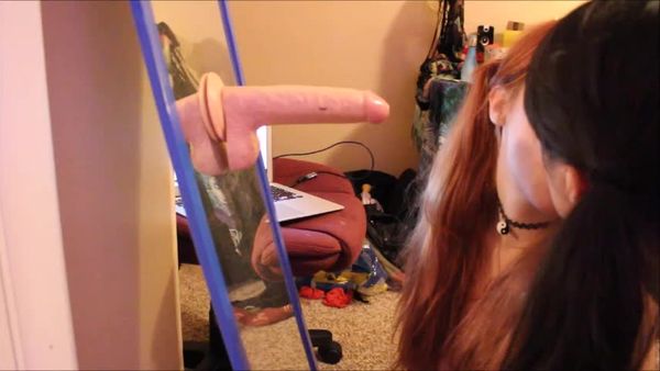 Kate And Nikki Deep Throat Show