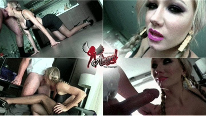 560 Feed That Slutty School Girl With Your Sperm