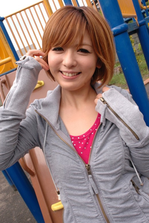 Ami Hanamiya Fisting