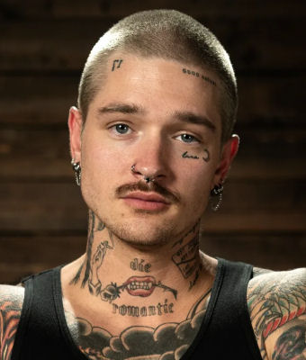 Photo HD Uncut James - 1