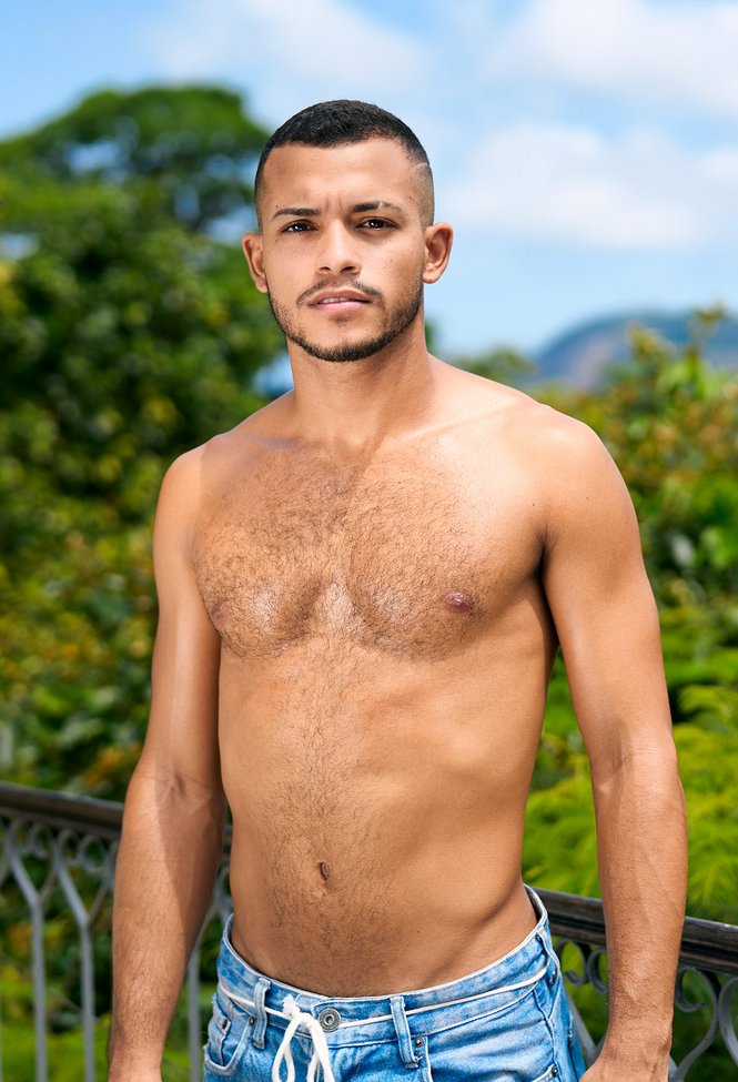 Matheus Matos Interracial