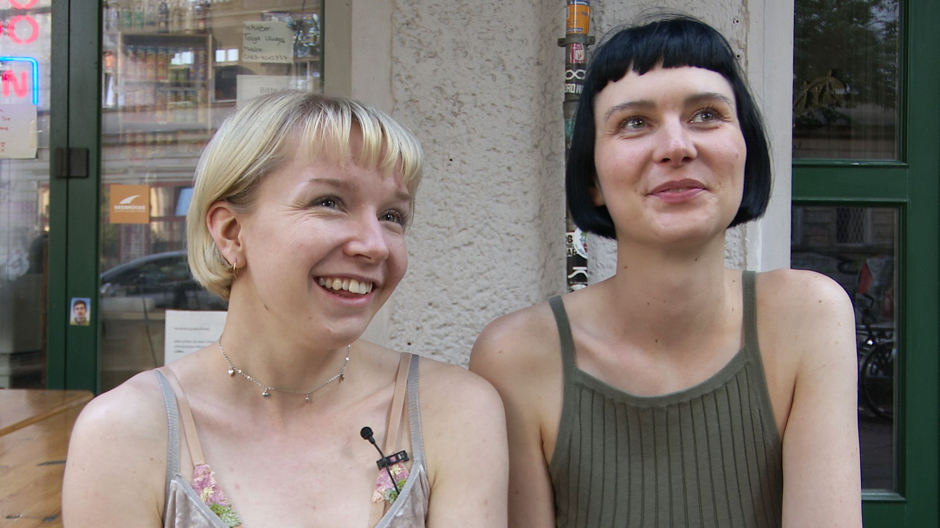 Delfine & Jolie: Interview with Delfine & Jolie