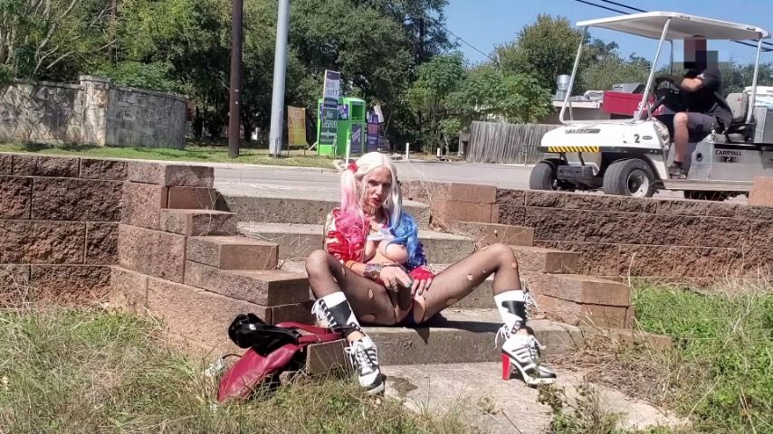 Harley Quinn Public BBC Masturbation 1&2