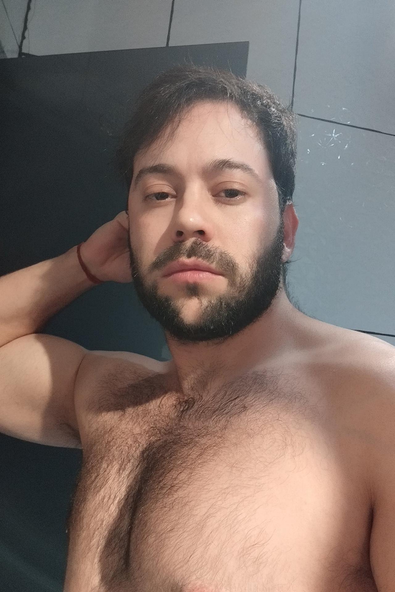 Dani Toy