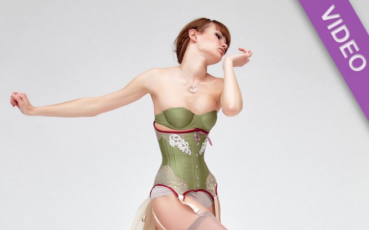 #081 Tight corset & lingerie