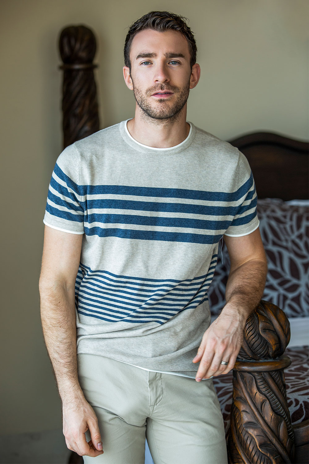 Charlie Cherry Fessée