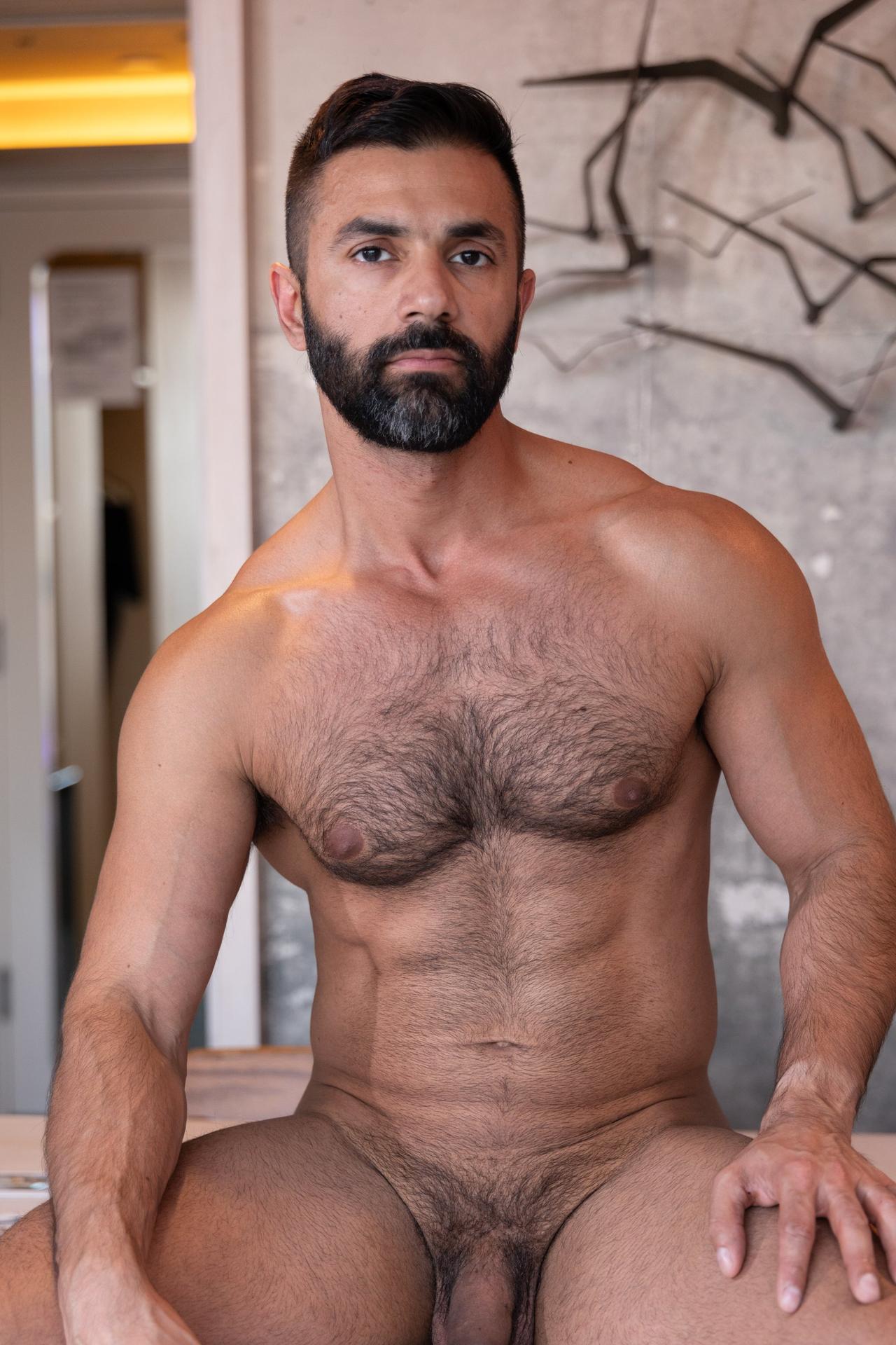 Daniel Gainsbrook DANIEL GAINSBROOK