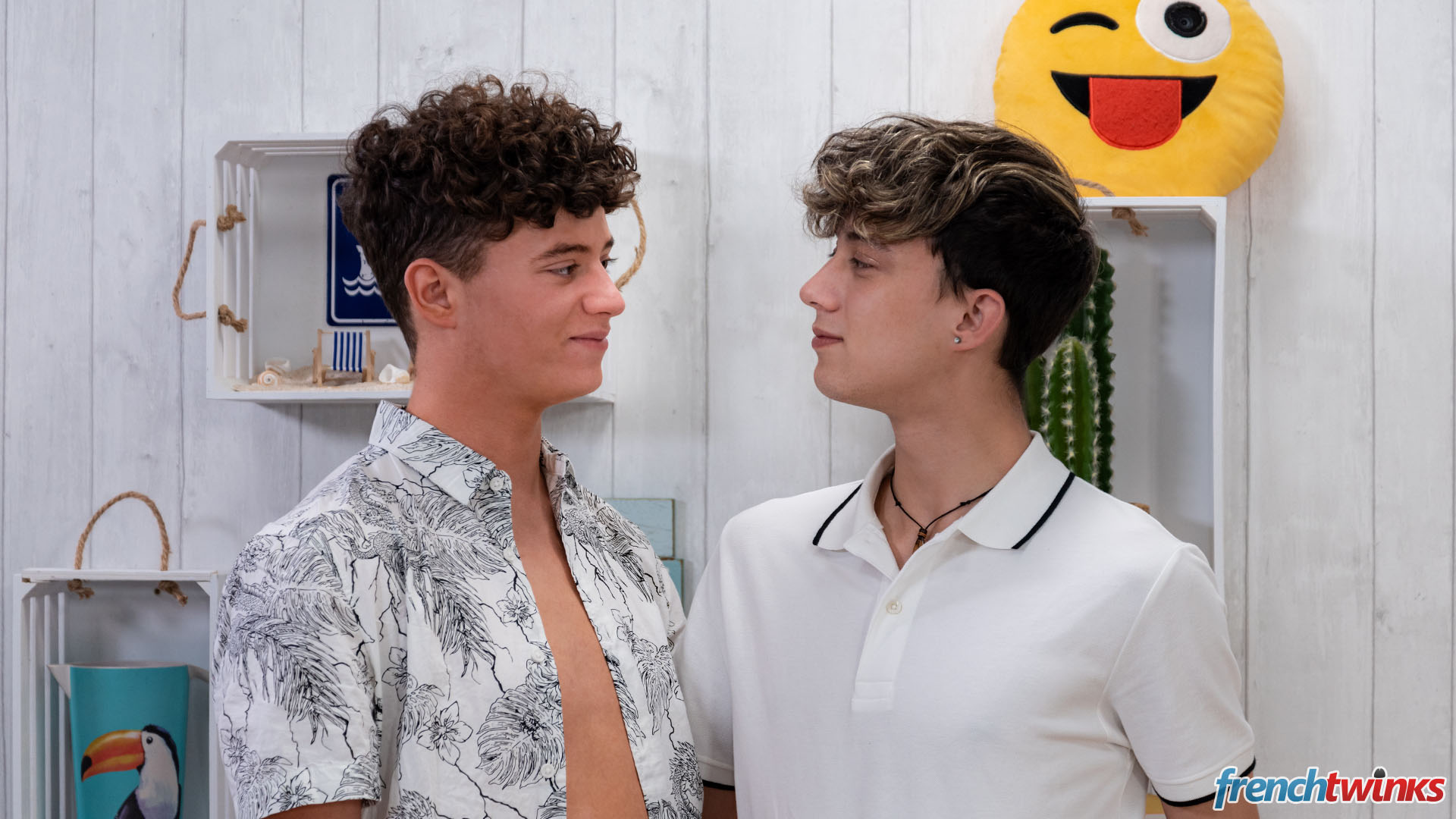 Versatile Fun Between Twinks
