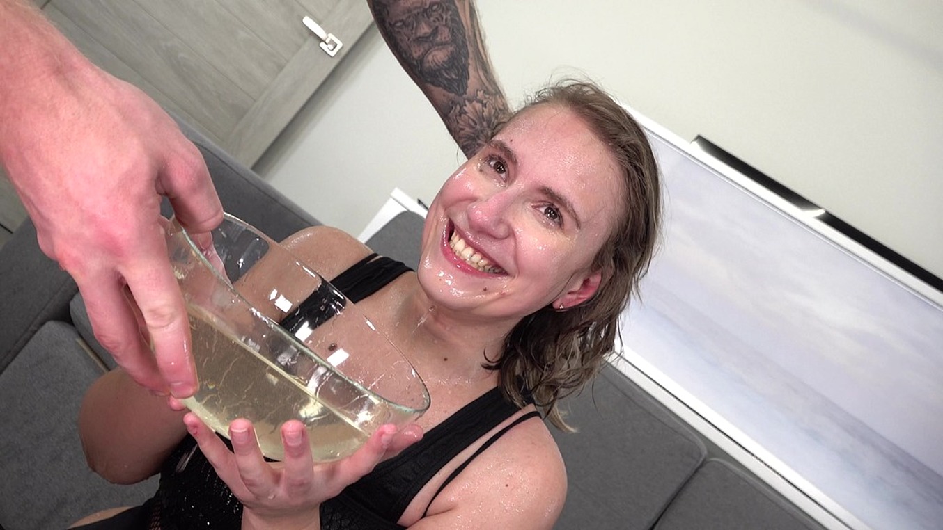 DAP - PISS - DRINKING - DIVE IN PISS - Anastasia Mistress VS 3 Big Cock (wet)