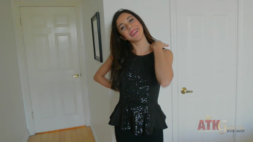 Kristina Bell Using a Thick Toy