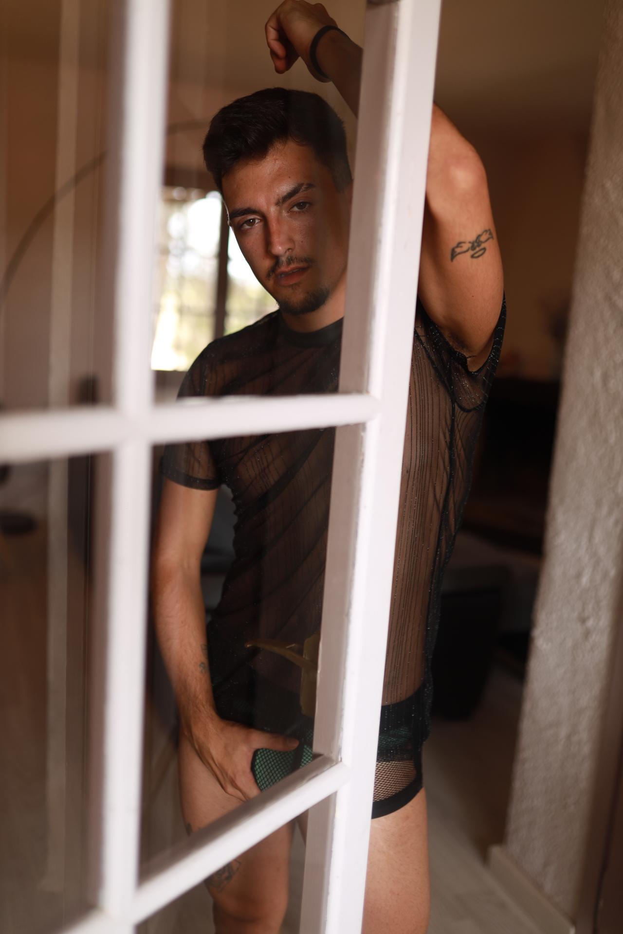 Roman Perezxx Fessée