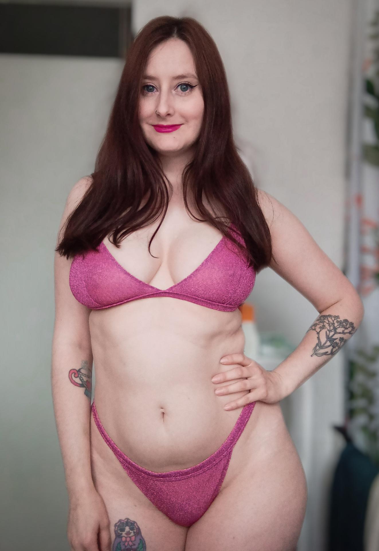 Photo HD Elly Raine - 1