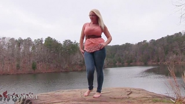Raquel Loves Being Outside
