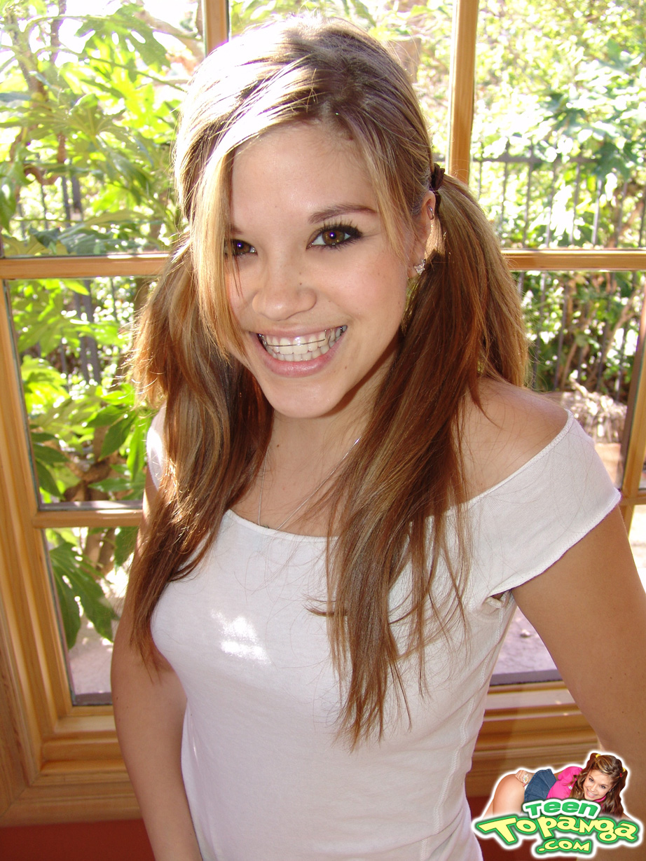 Photo HD Teen Topanga - 1