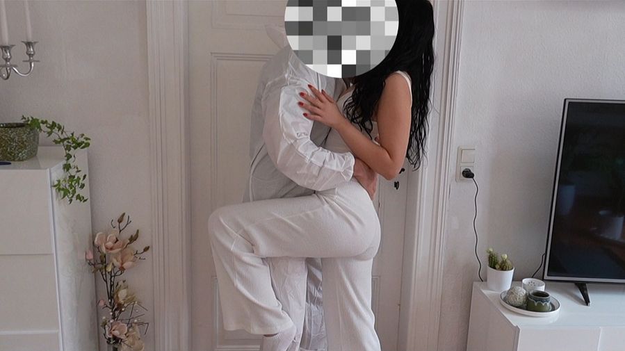 Cheating! I slept with the painter!!!