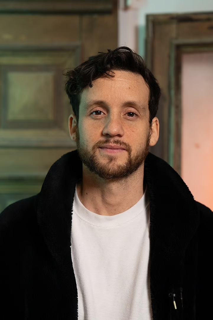 Alex Spitter Fessée