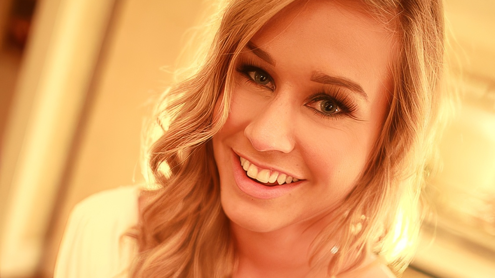 Kennedy Leigh, Sexy Blonde Gets Banged & Swallows Cum in a Fancy Hotel in 4K