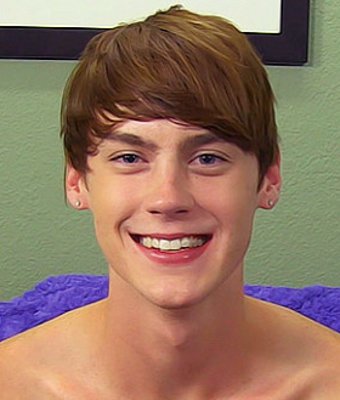 Photo HD Elijah White - 1