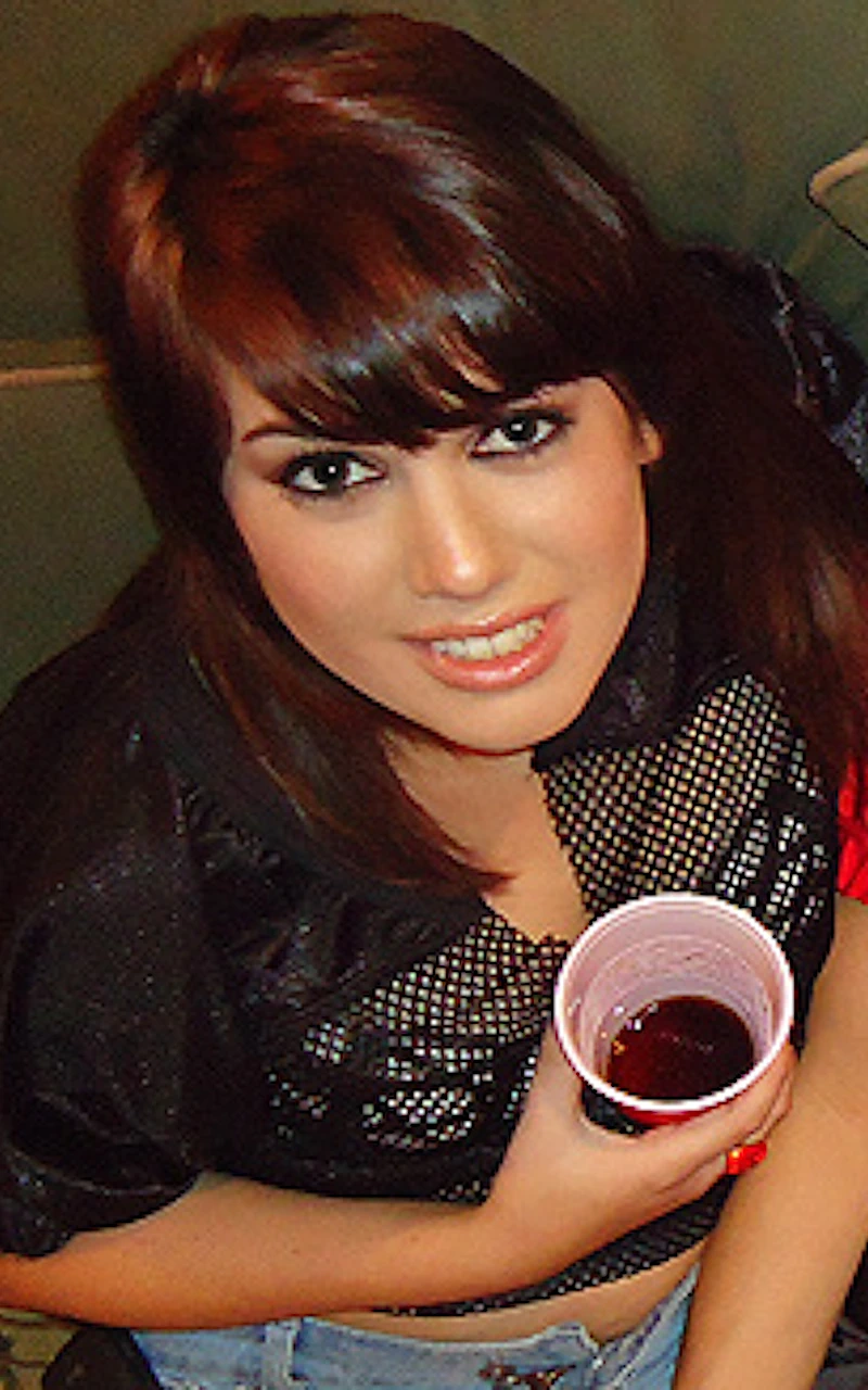 Genevieve Lee Double fellation