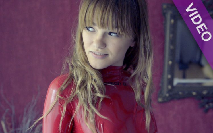 #112 Coming home, leaving in latex