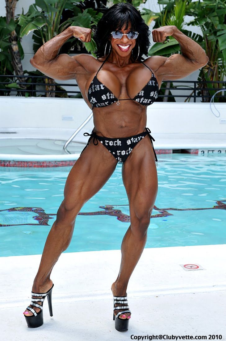 Photo HD Yvette Bova - 3