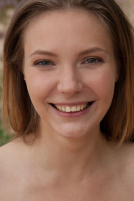 Photo HD Kira Green - 3