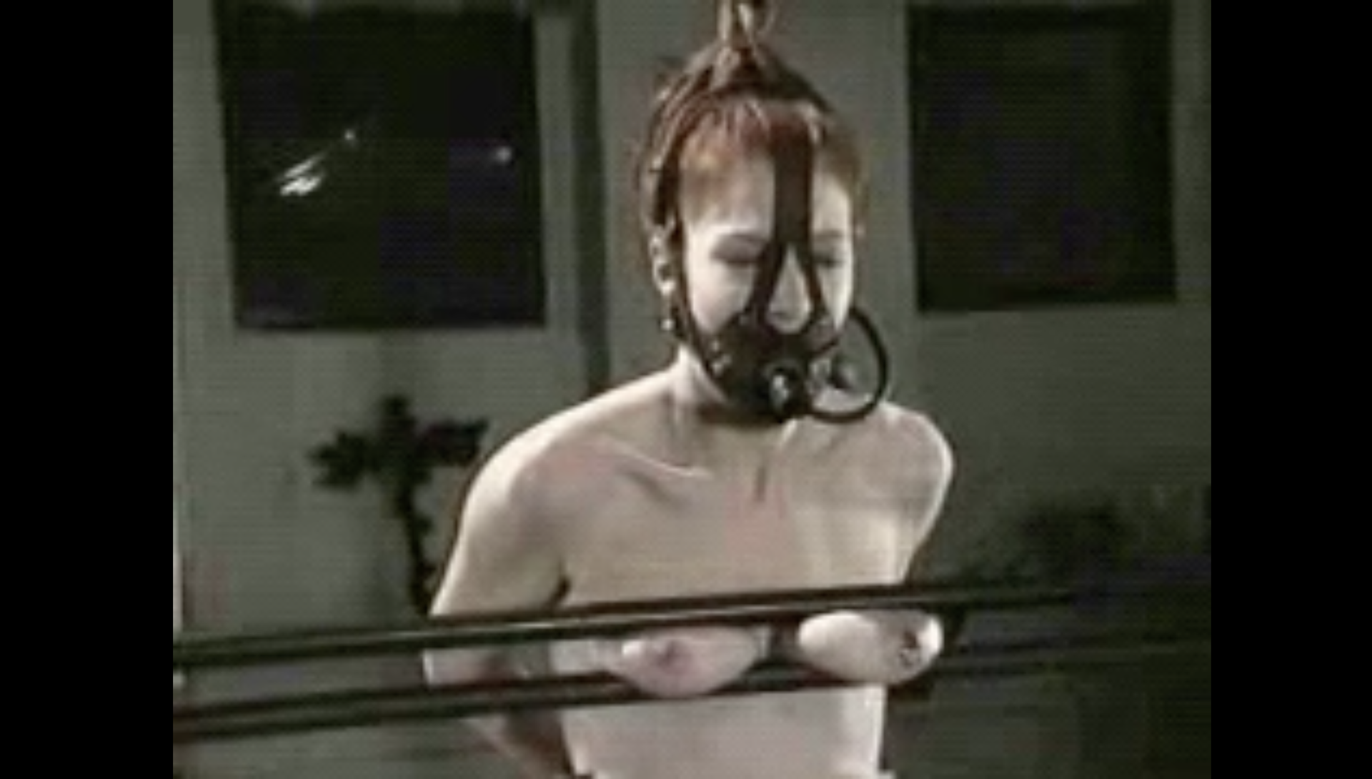Tit Bar